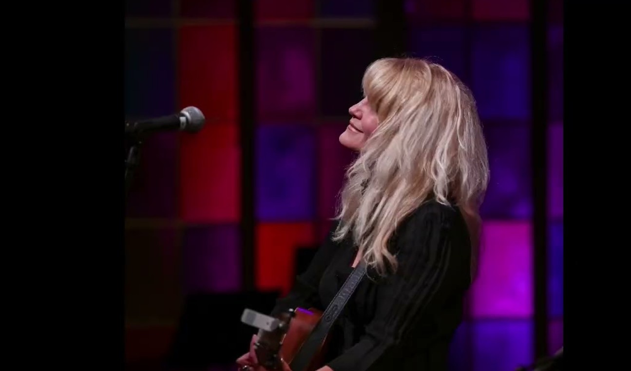 Christine Santelli Fan Mail Address