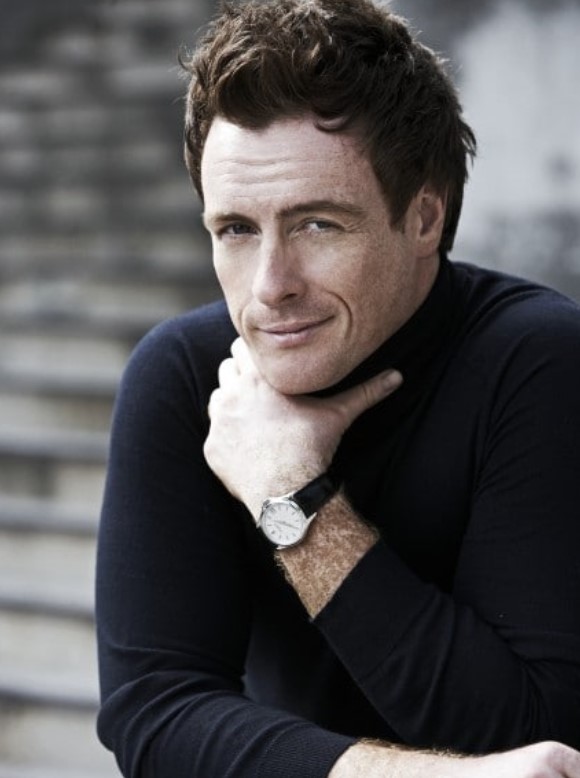 Toby Stephens picture