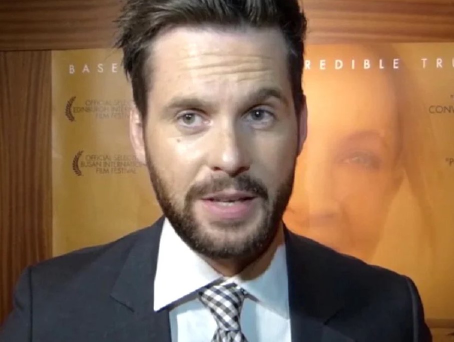 Tom Riley contact
