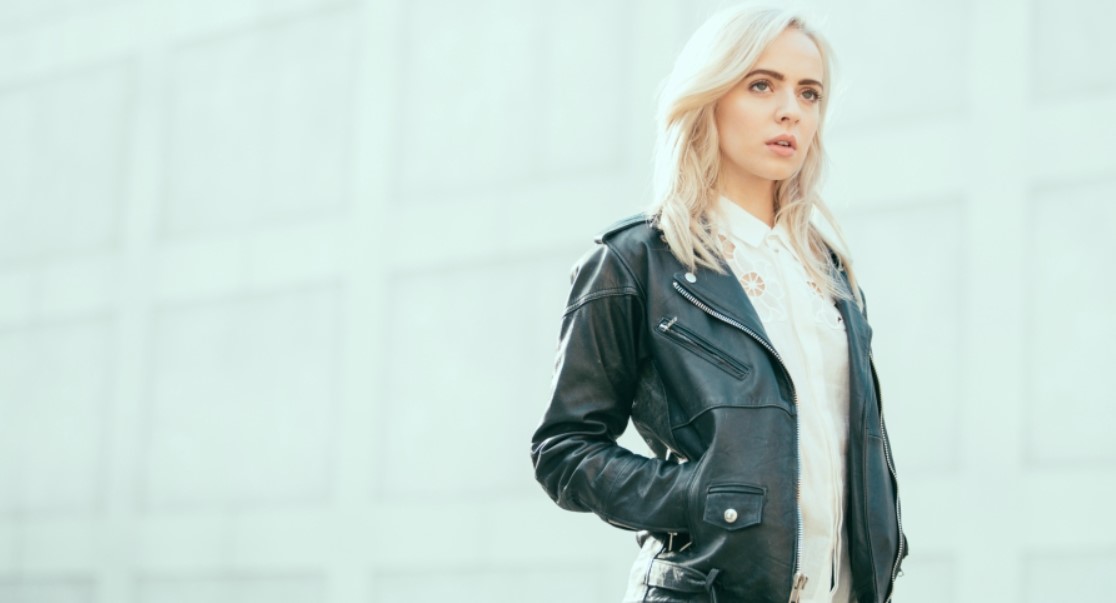 Madilyn Bailey pic