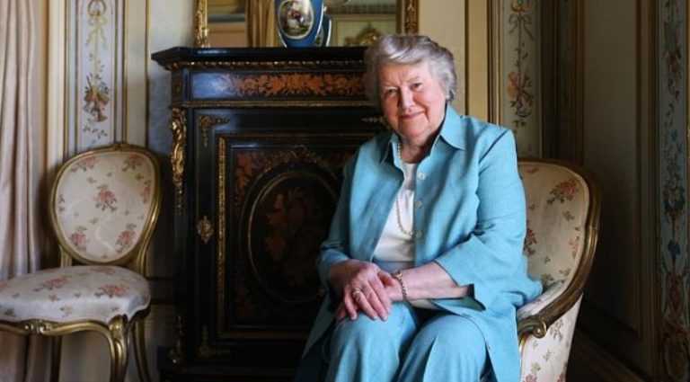 Patricia Routledge Fan Mail Address