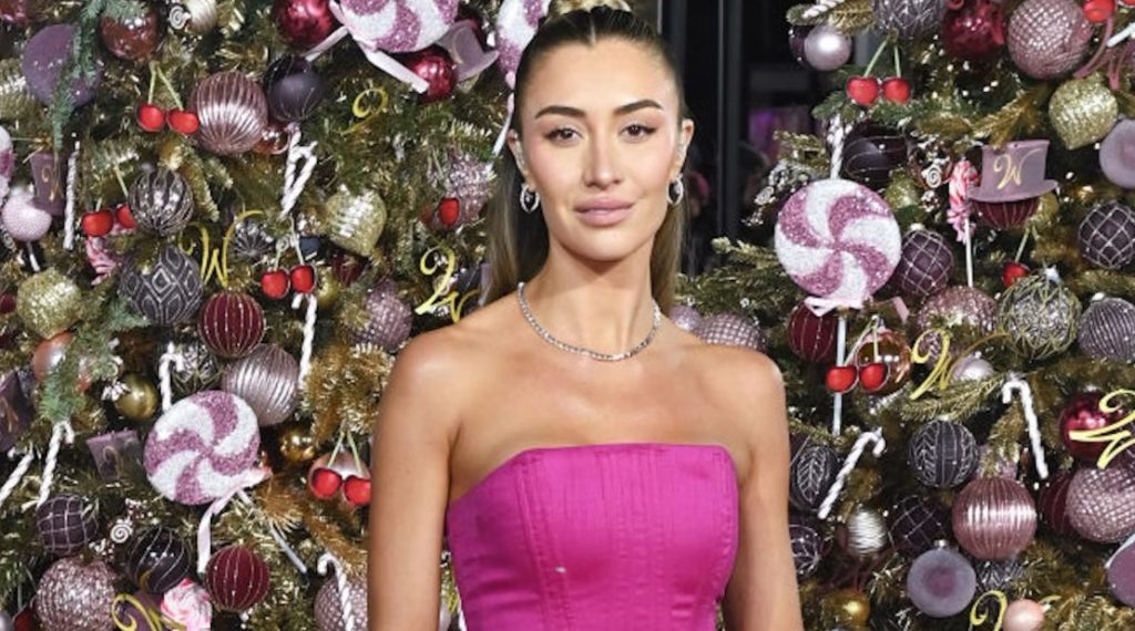 Sophie Habboo Fan Mail Address