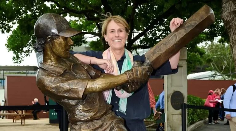 Belinda Clark Fan Mail Address